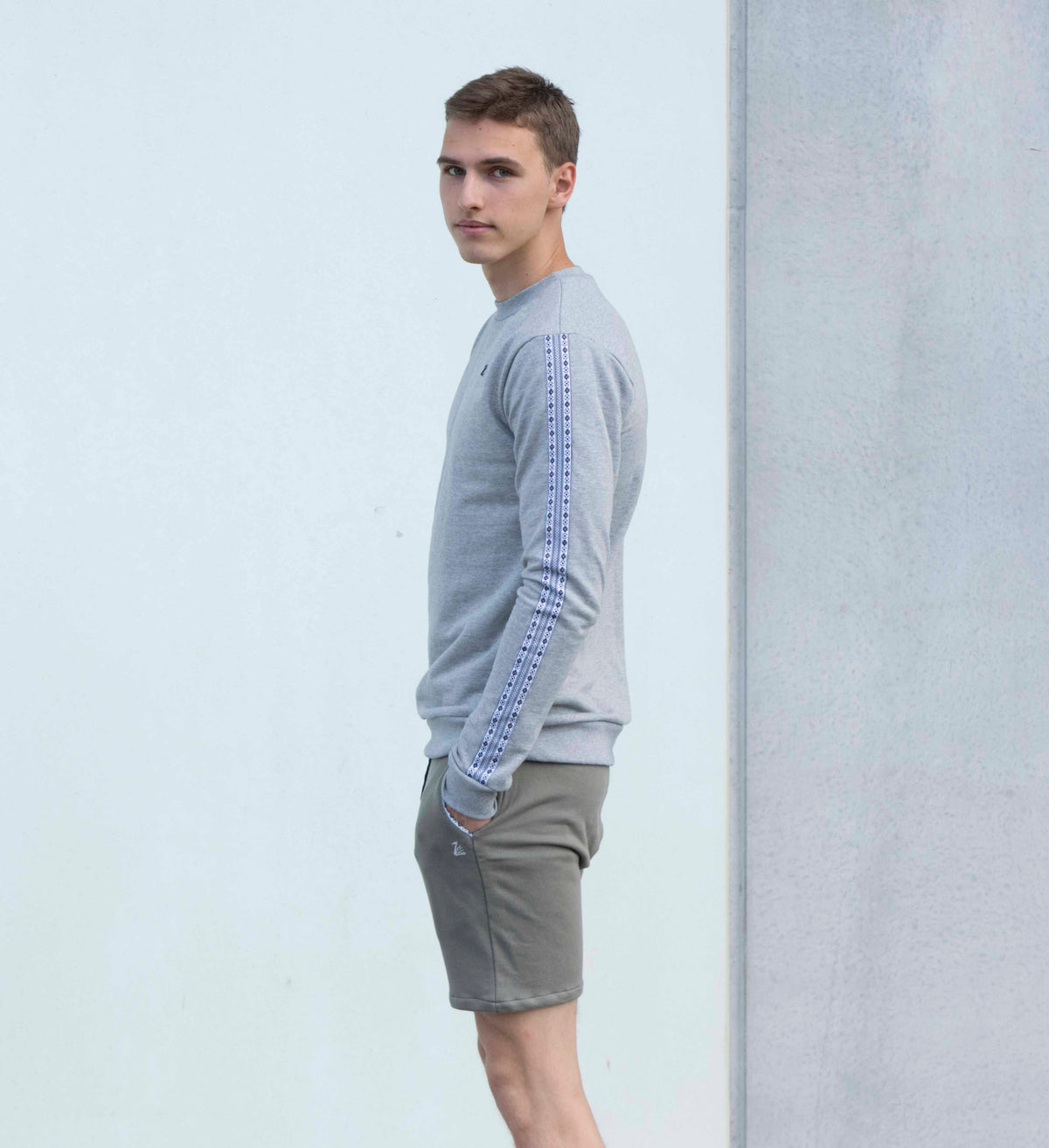 Basic sweater men