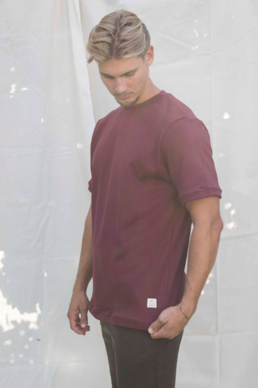 Time t-shirt men in bordeaux, stevig T-shirt voor mannen, zijaanzicht