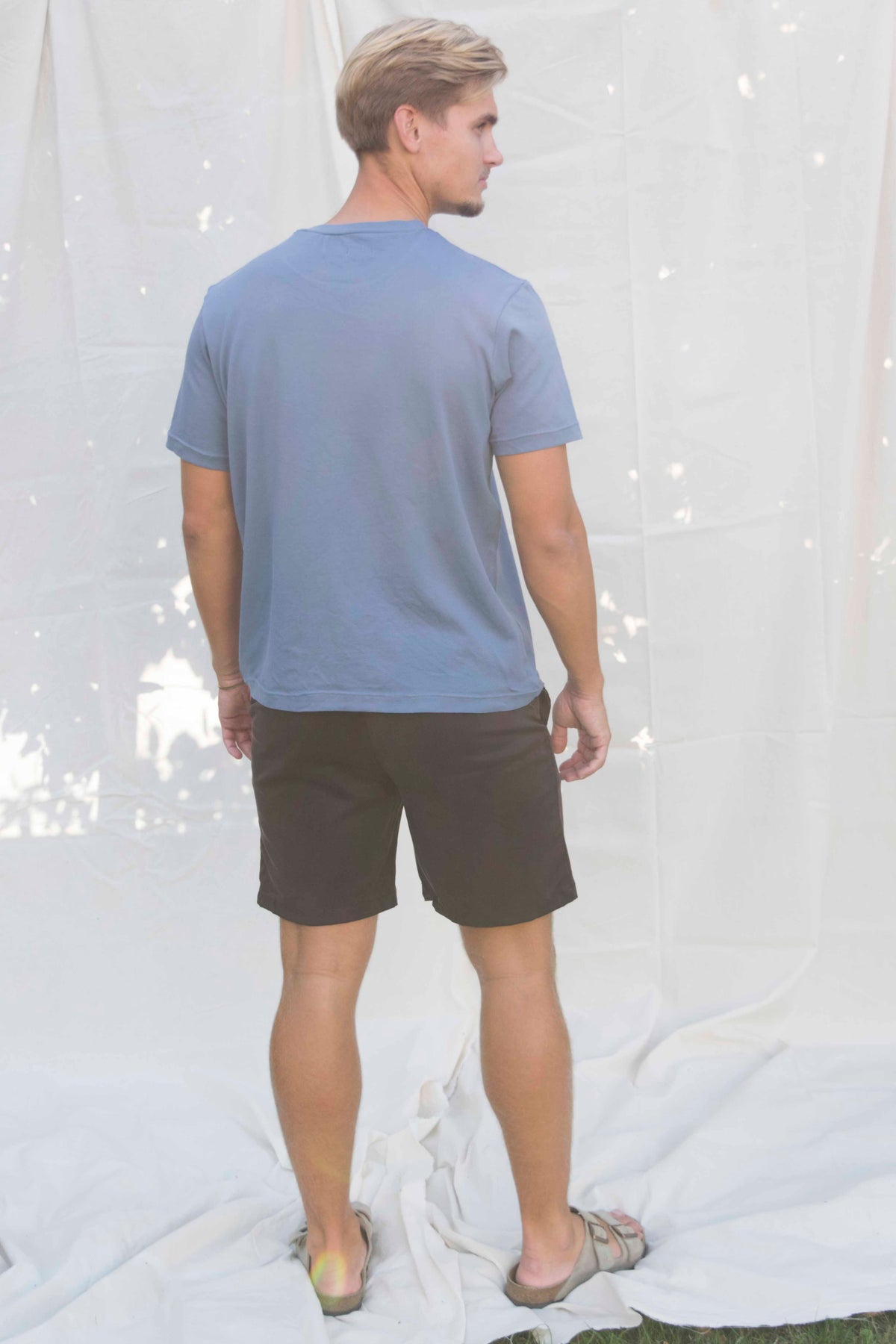 Shorts men donkerbruin, achteraanzicht