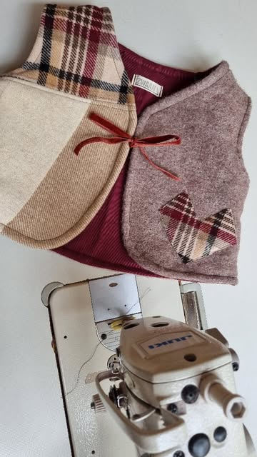 Patchwork-gilet in de maak, naast de naaimachine